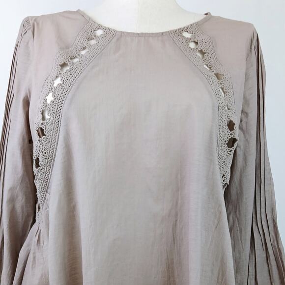 Soft Surroundings SZ L Cotton Blend Crochet Pleated Bell Sleeve Tunic Taupe - Picture 2 of 9